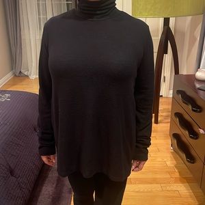 Alo Turtle Neck Sweater